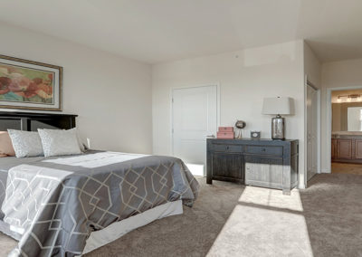 Bedroom with bathroom en suite and large closets in Lancaster